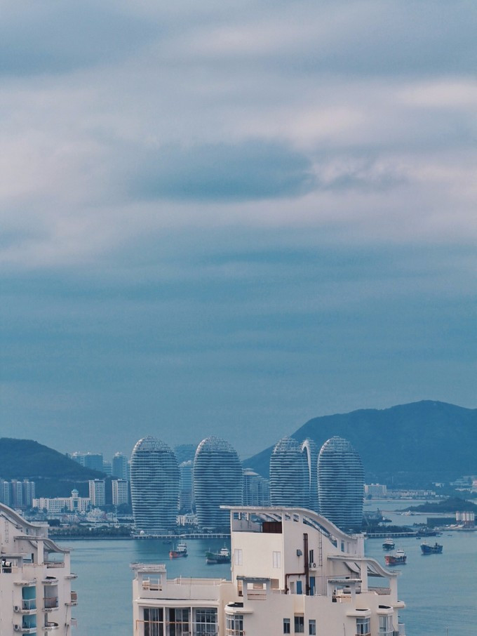 拥抱那片大海,拥抱这片海