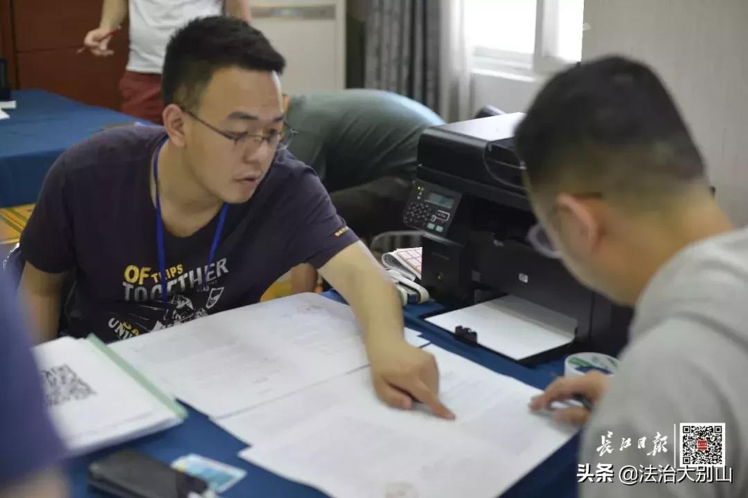 3000万一瓶茅台拍卖 (茅台拍卖156万元)