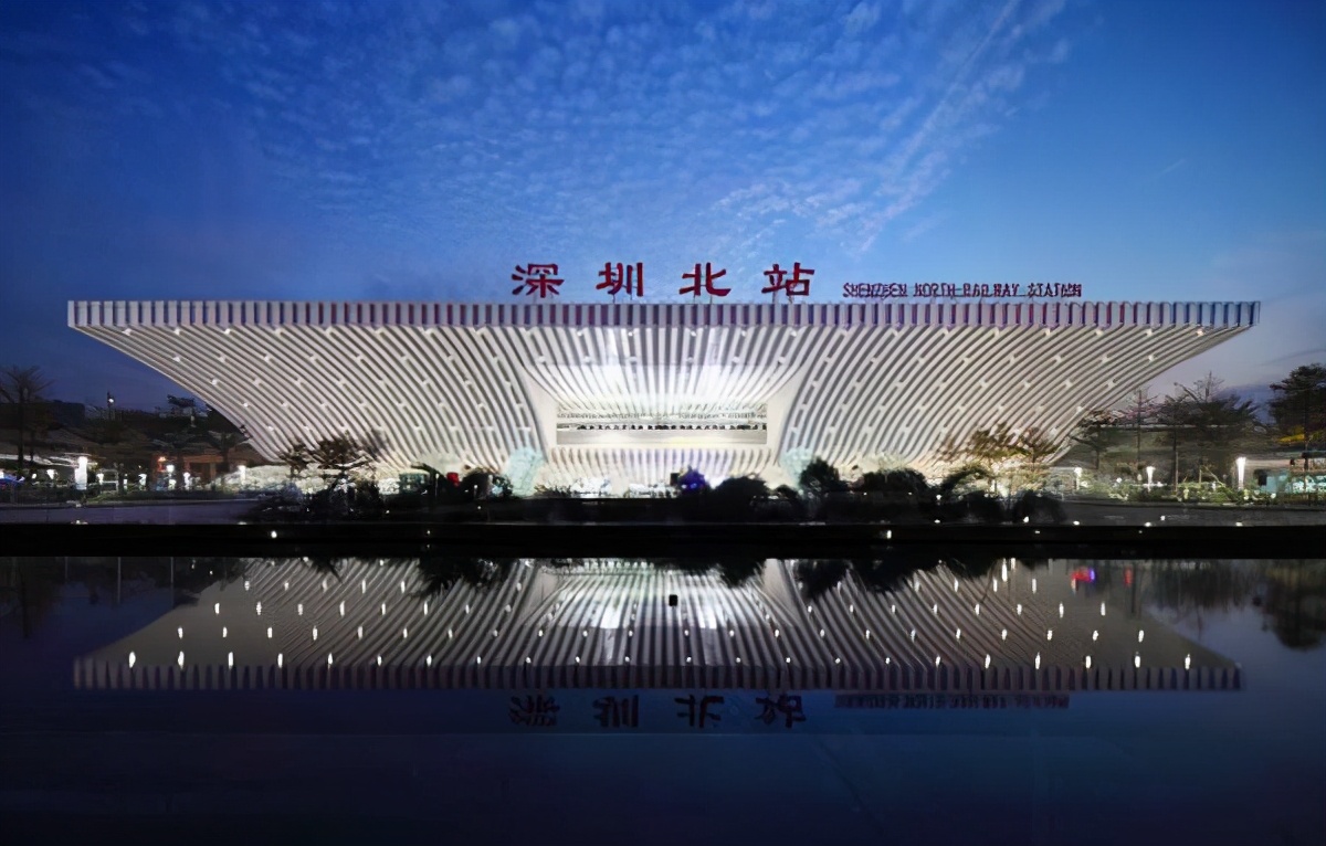 10年深圳落户条件,深圳10个区域发展顺序