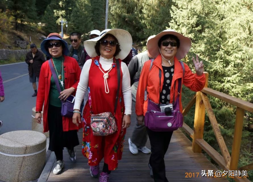 走进新疆天山天池真的美,天山天池之美