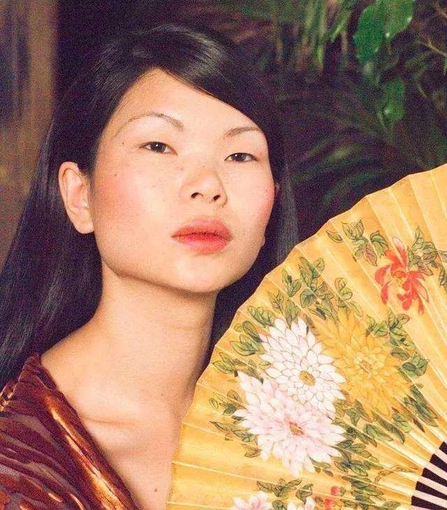 丑模吕燕嫁入豪门,丑模吕燕如何成为名模