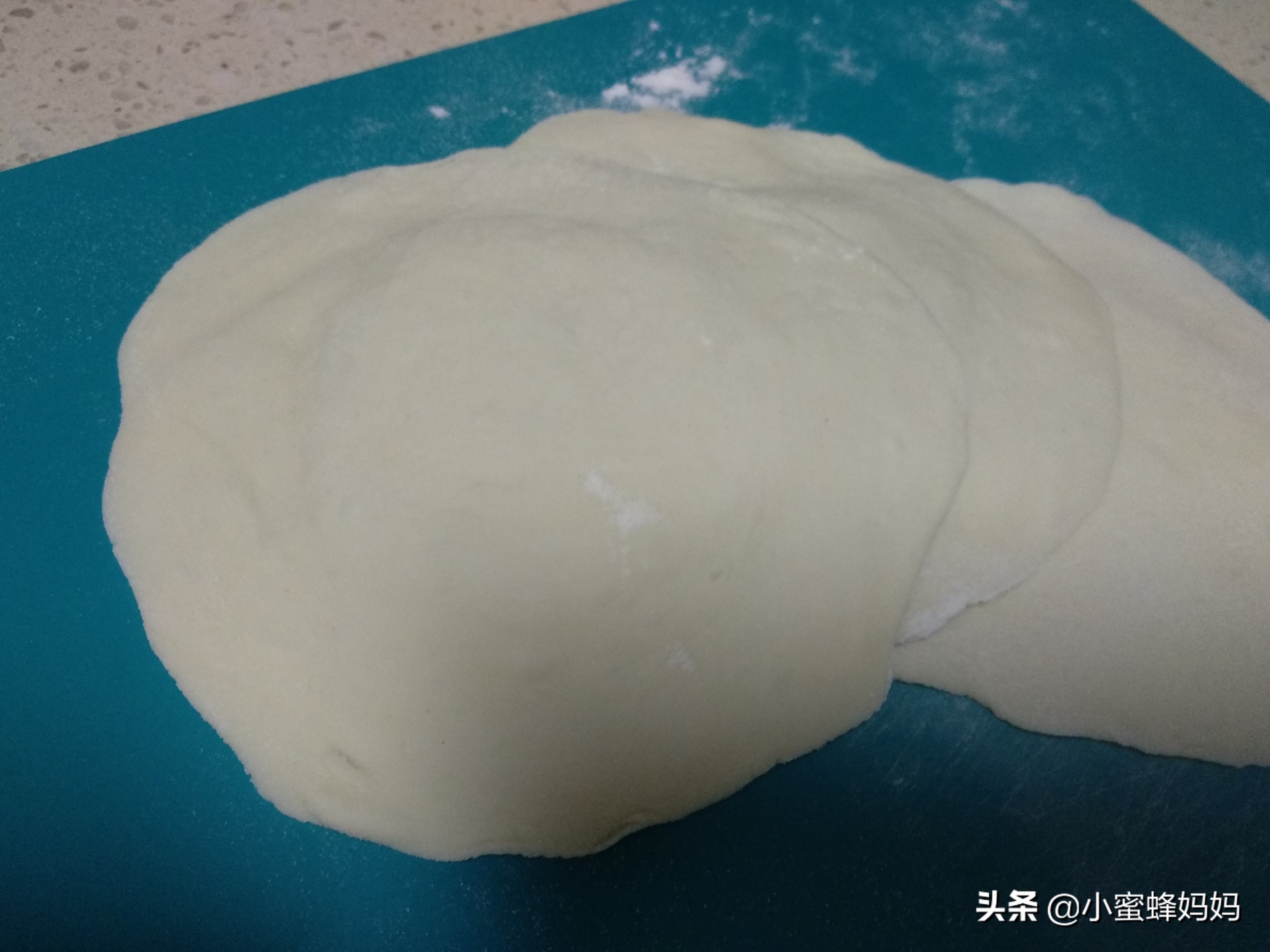 雪里红做包子视频,腌好的雪里红做包子