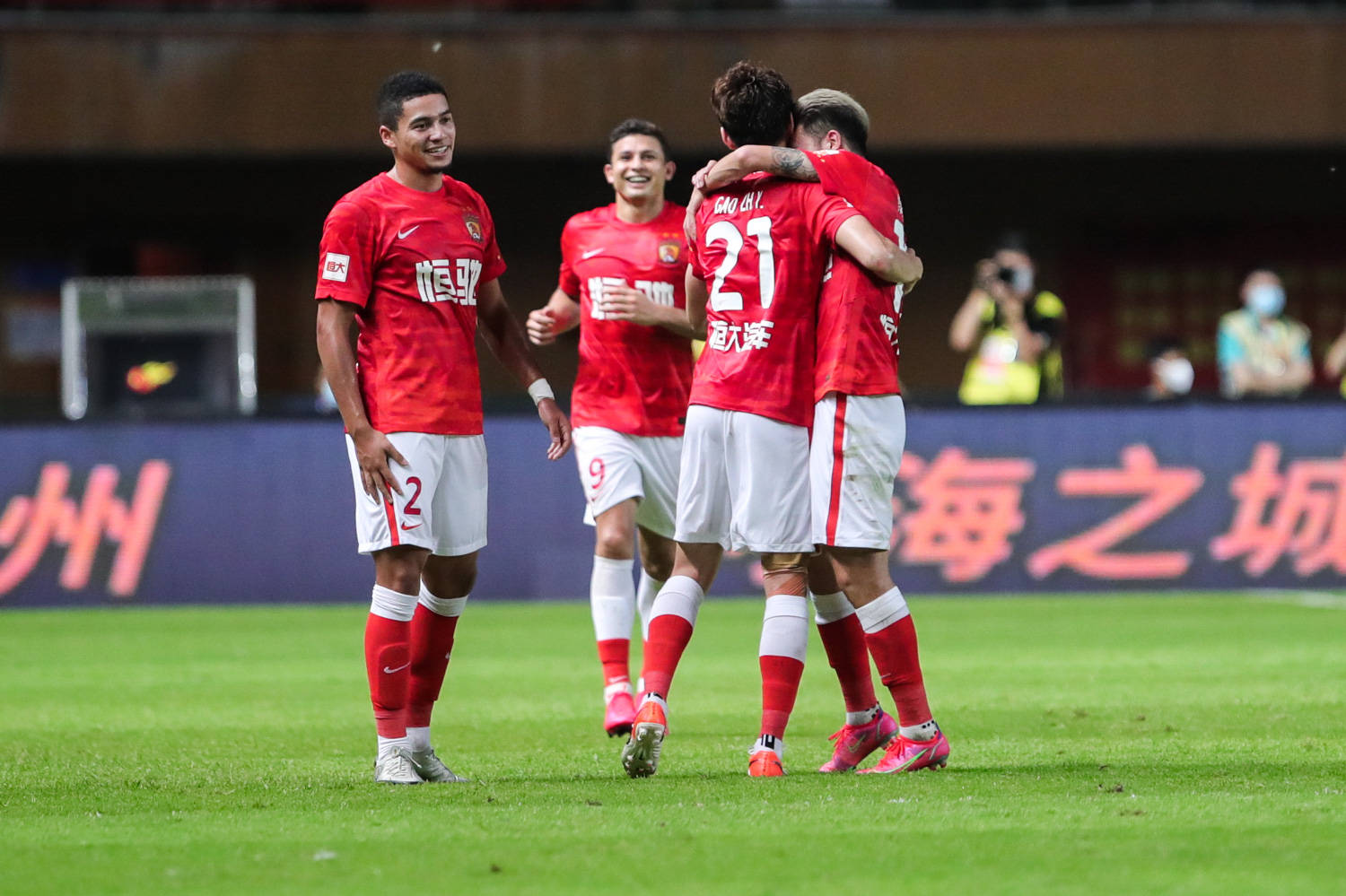 广州恒大八连冠现状,恒大八冠王功勋现状