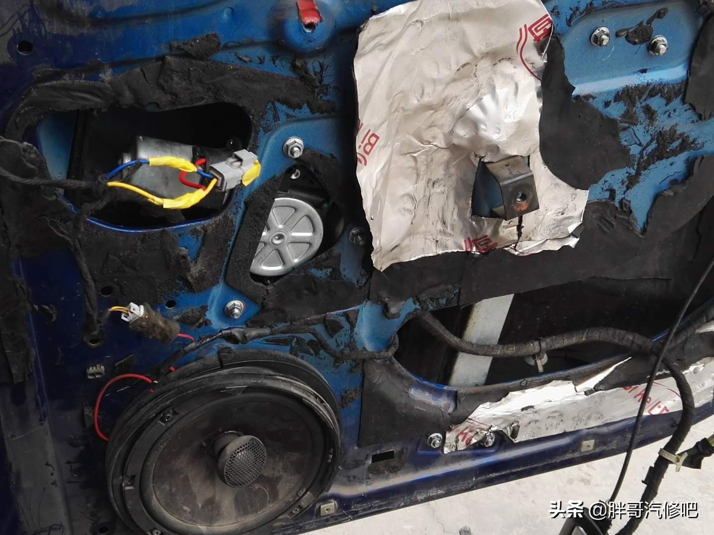 汽车玻璃升降器电机更换视频教程,汽车玻璃升降器上升时停顿