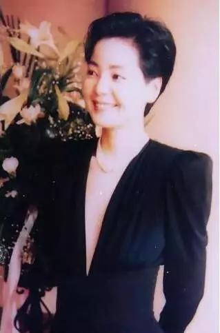 邓丽君梅艳芳之死,邓丽君最惨痛的死因经历