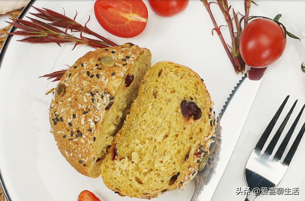 好吃的零食千千万，建议女生们尝尝这5种零食，低脂饱腹好吃不贵