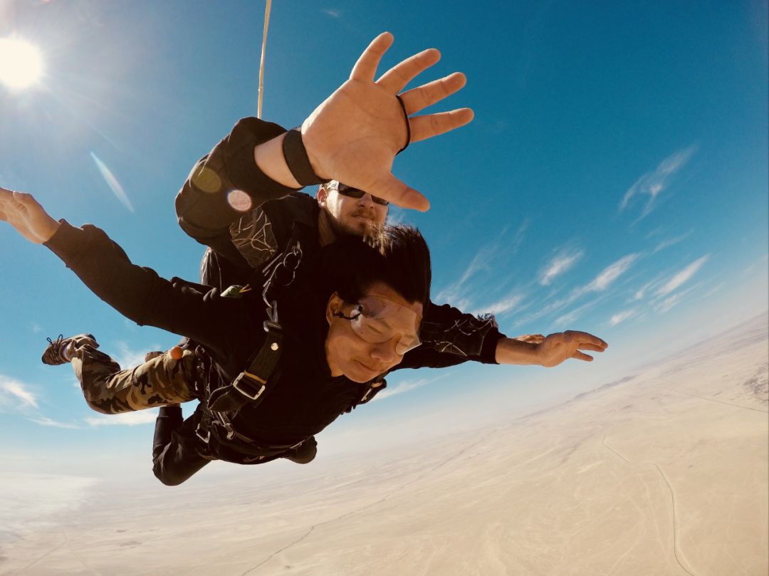 年收入多少才能环游世界,月薪两万裸辞环游世界