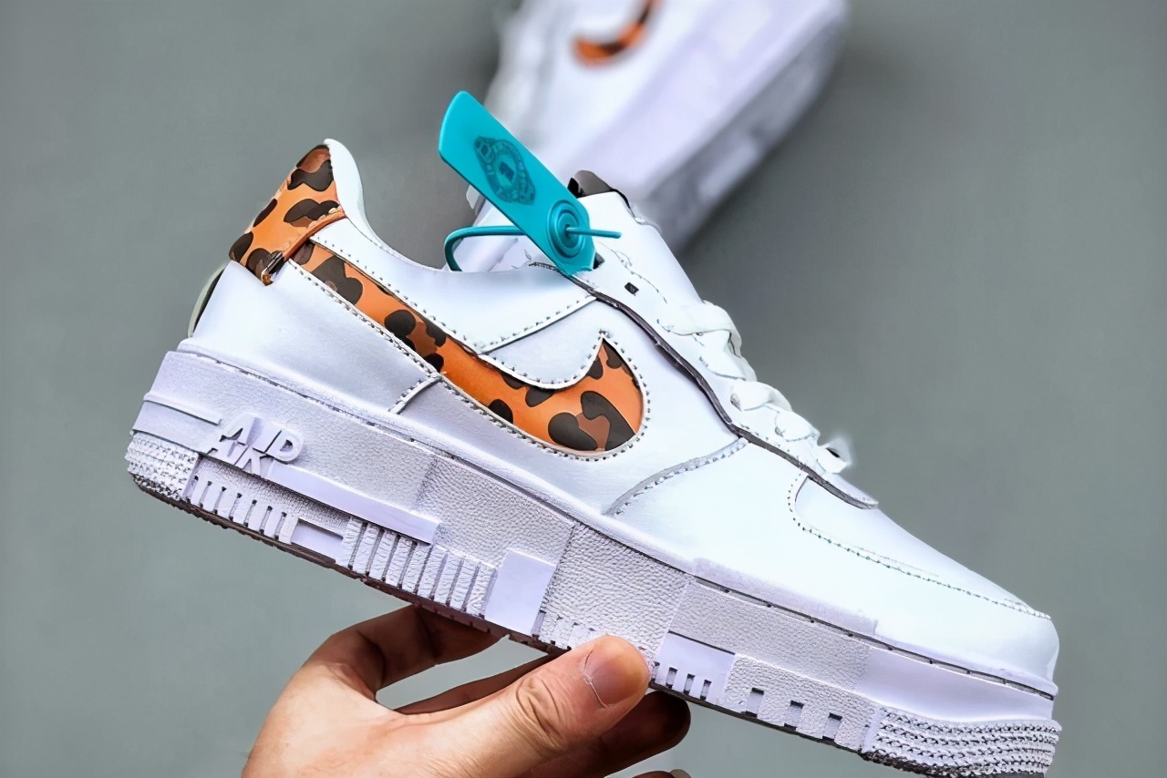 运动鞋怎样系鞋带好看又显瘦,运动鞋系鞋带方法简单又好看