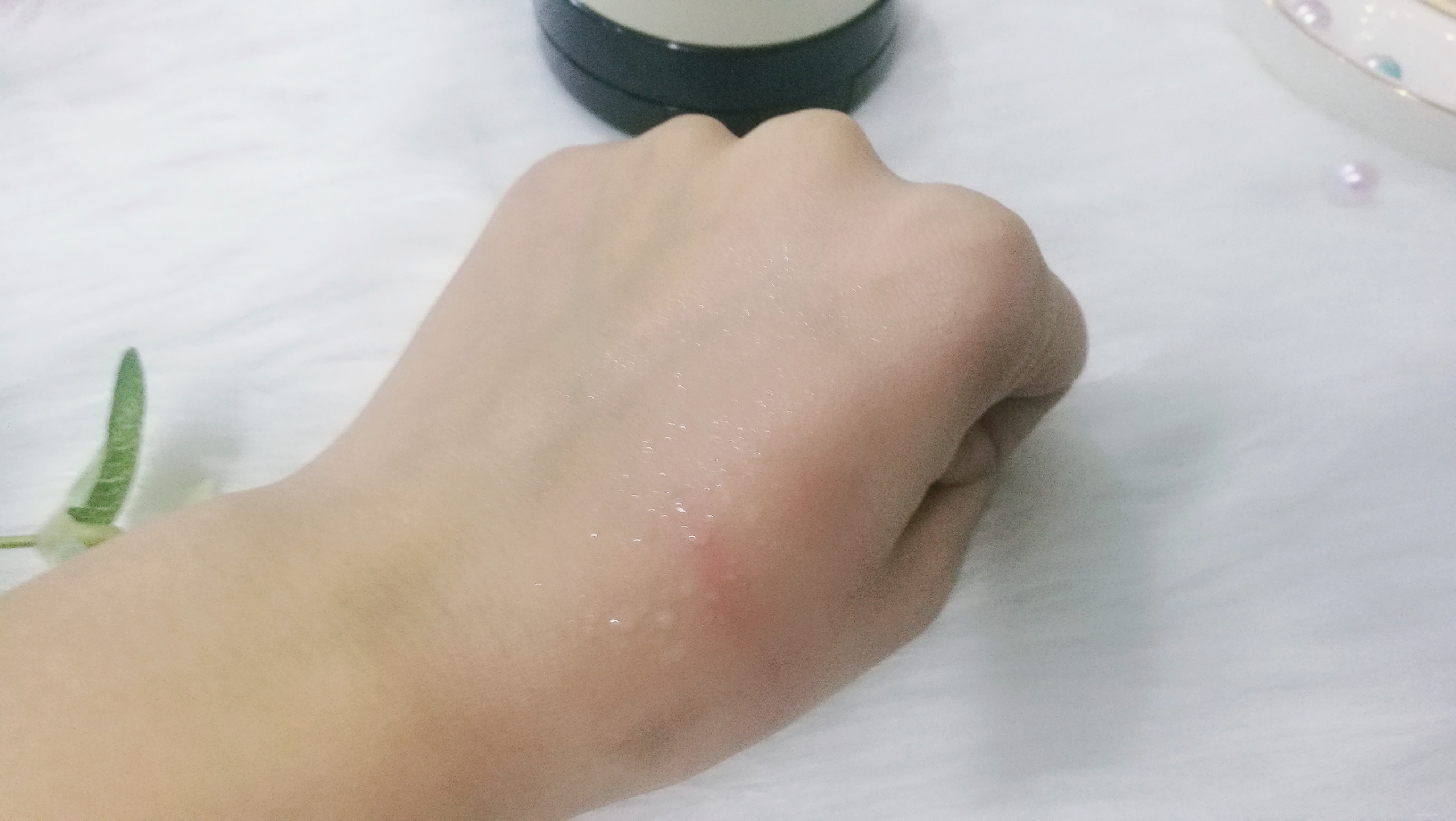 爱敬气垫和雅诗兰黛dw哪个好,兰蔻气垫菁纯和雅诗兰黛dw哪个好