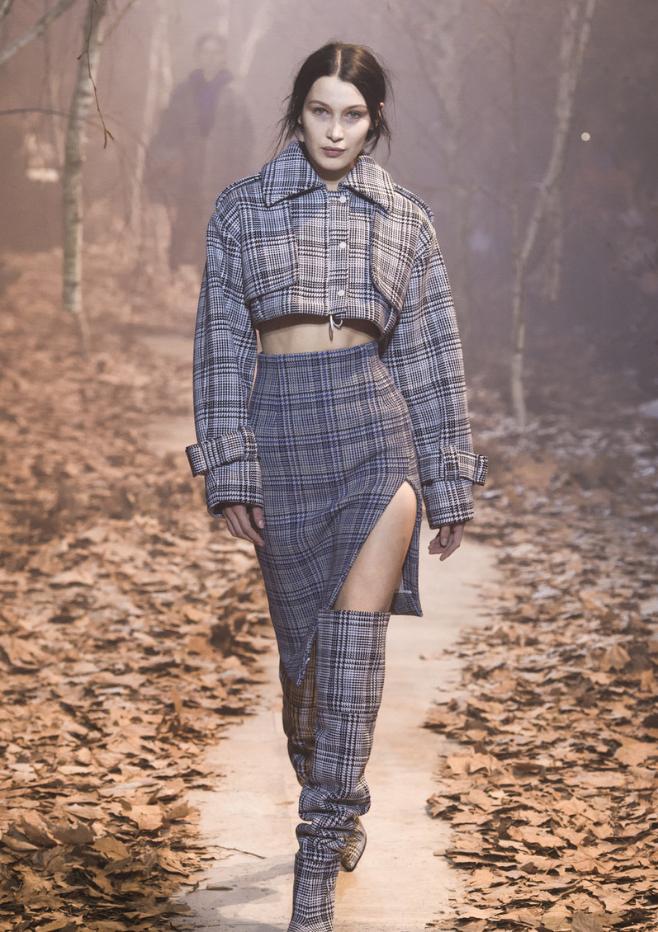 今年流行的褶皱靴子,复古靴子怎么穿好看