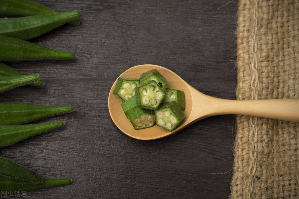 夏日秋葵怎么做香味浓郁美味翻倍,夏天吃秋葵有什么好