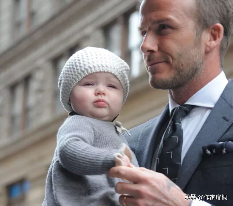 维多利亚回忆贝克汉姆出轨风波,贝克汉姆与维多利亚情史