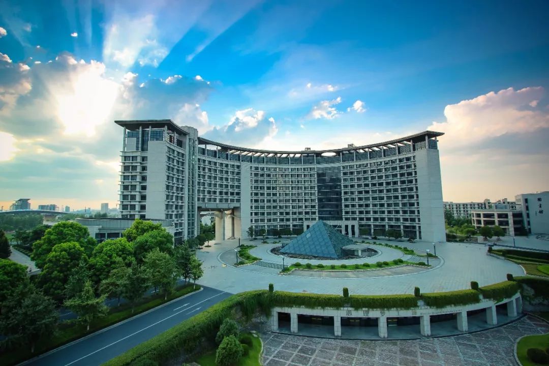 这4所大学考上就是铁饭碗,这4所大学实力强