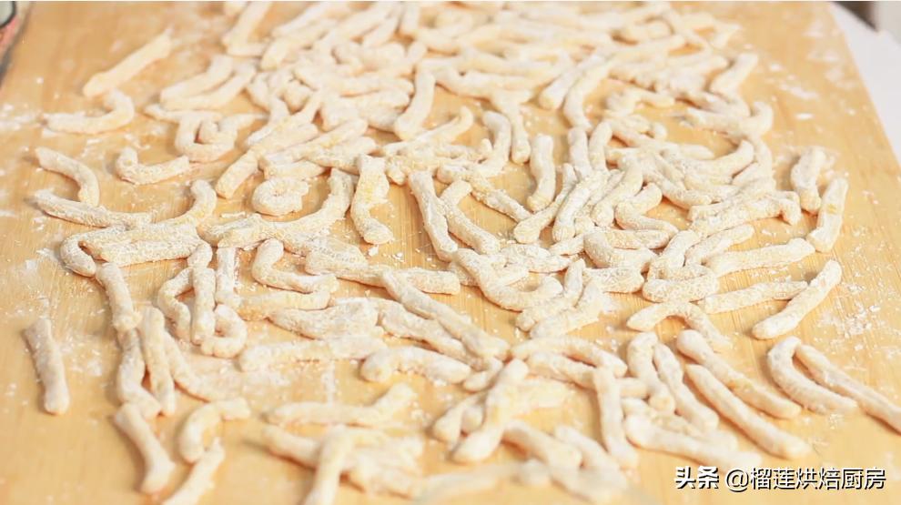 沙琪玛包装酥松柔软甜而不腻,沙琪玛松软秘诀