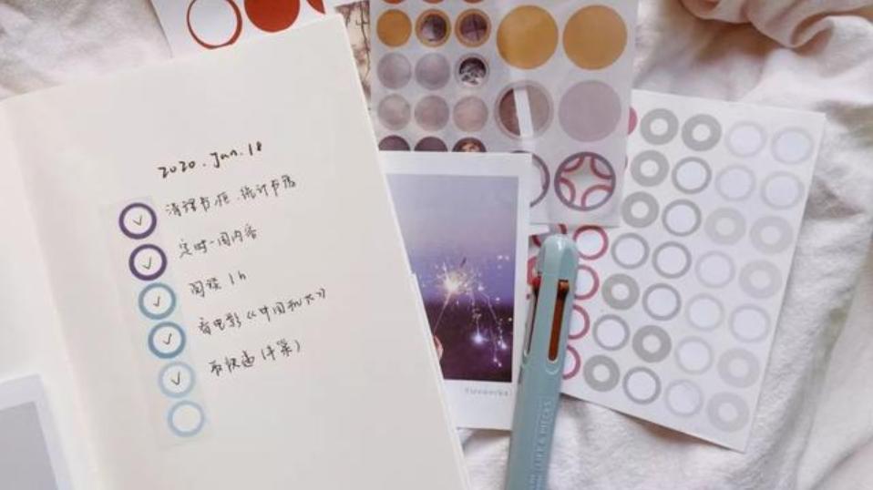 马克笔做手帐不用贴纸不用胶带,做手帐不用贴纸只用马克笔和笔
