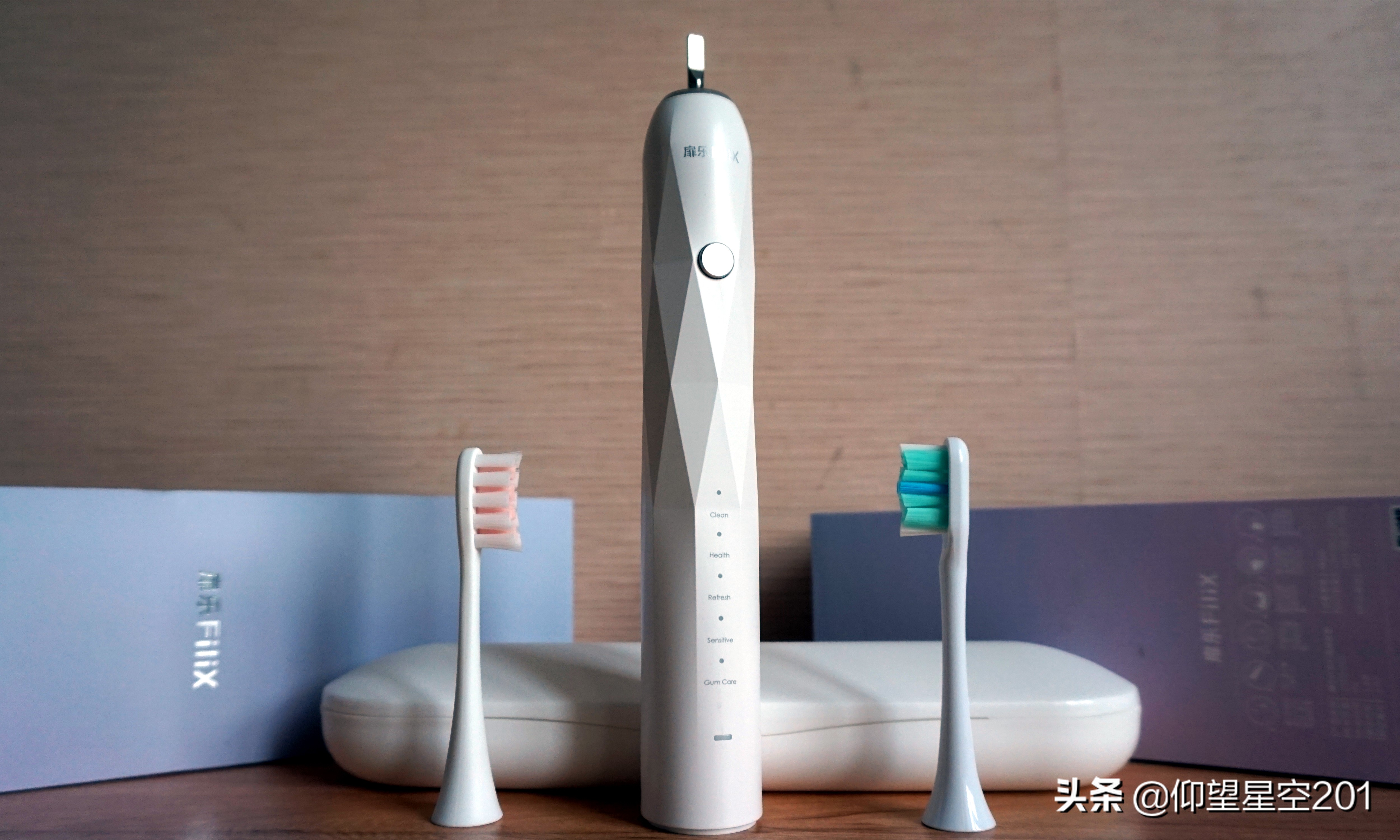 不伤牙的扉乐电动牙刷体验如何,扉乐电动牙刷测评（杀菌烘干篇）
