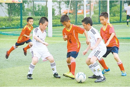 从“牢笼”到“球长”：让每一个足球都能回家