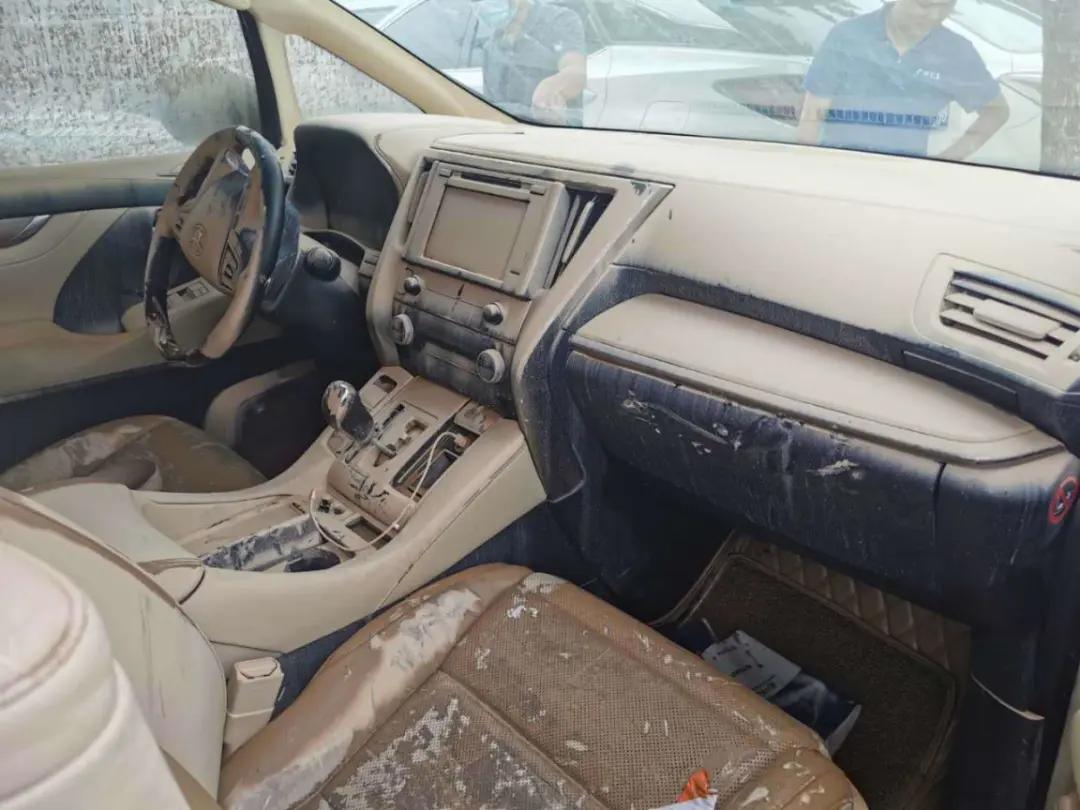 车辆被水泡了怎么处理,车辆被水泡保险怎么报