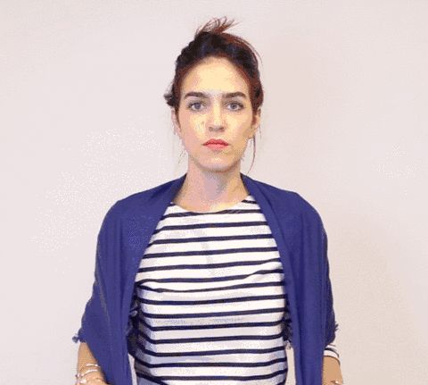 穿大衣怎么系围巾才好看又保暖,有帽子的大衣怎么系围巾