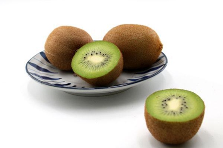 嘴唇周边有点发黑该怎么涂口红,嘴唇发黑涂什么颜色口红