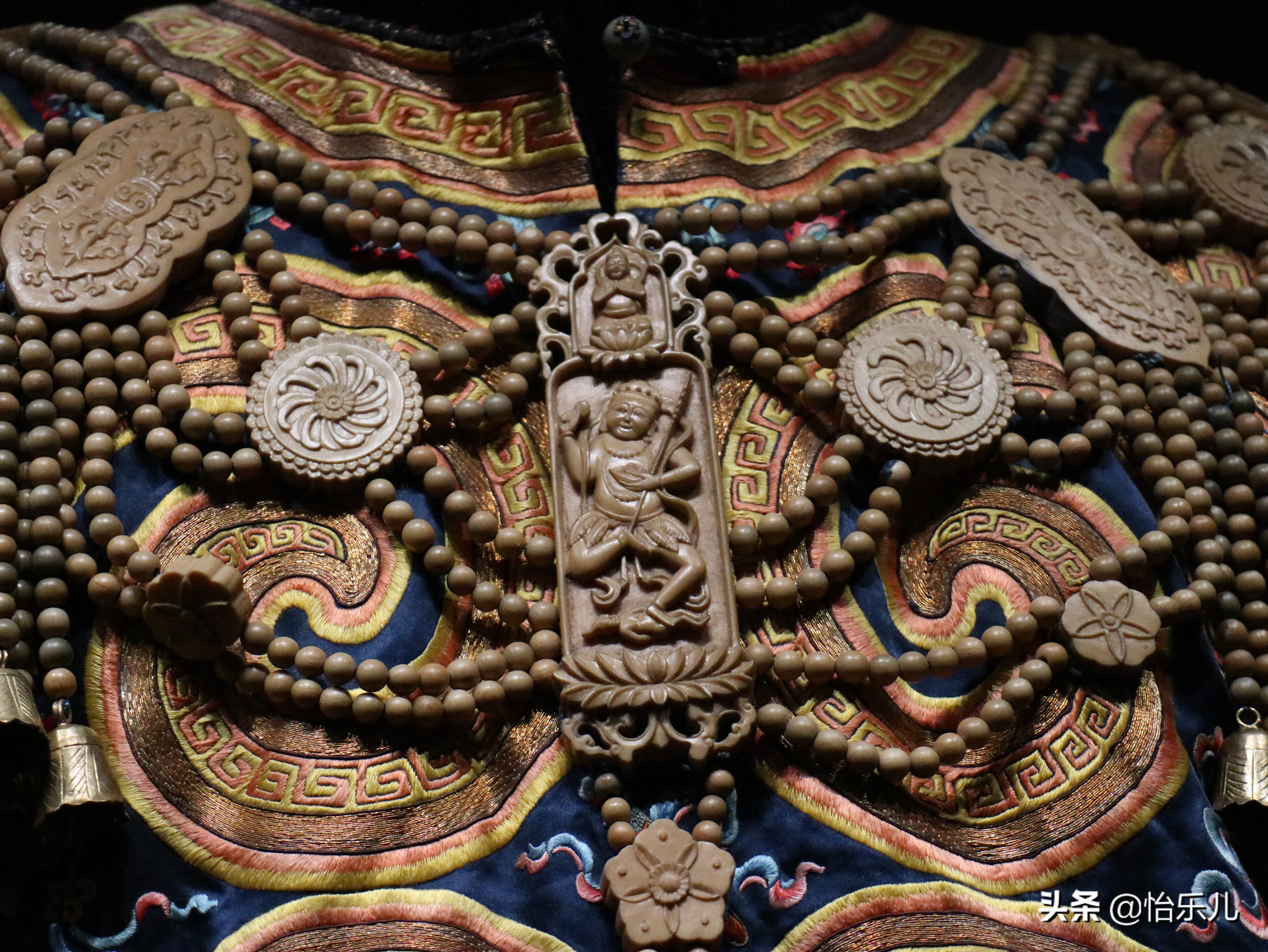 清宫佛教服饰大全,华丽的清宫服饰