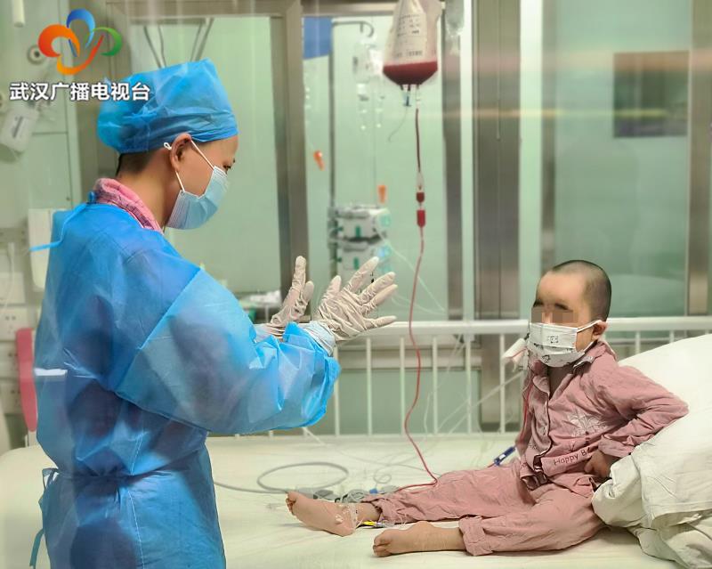 湖北首家可陪护的百级儿童骨髓移植仓正式投入使用