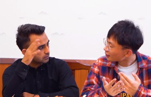 迪拜土豪聚会用餐吃什么,迪拜朋友请客吃鲍鱼