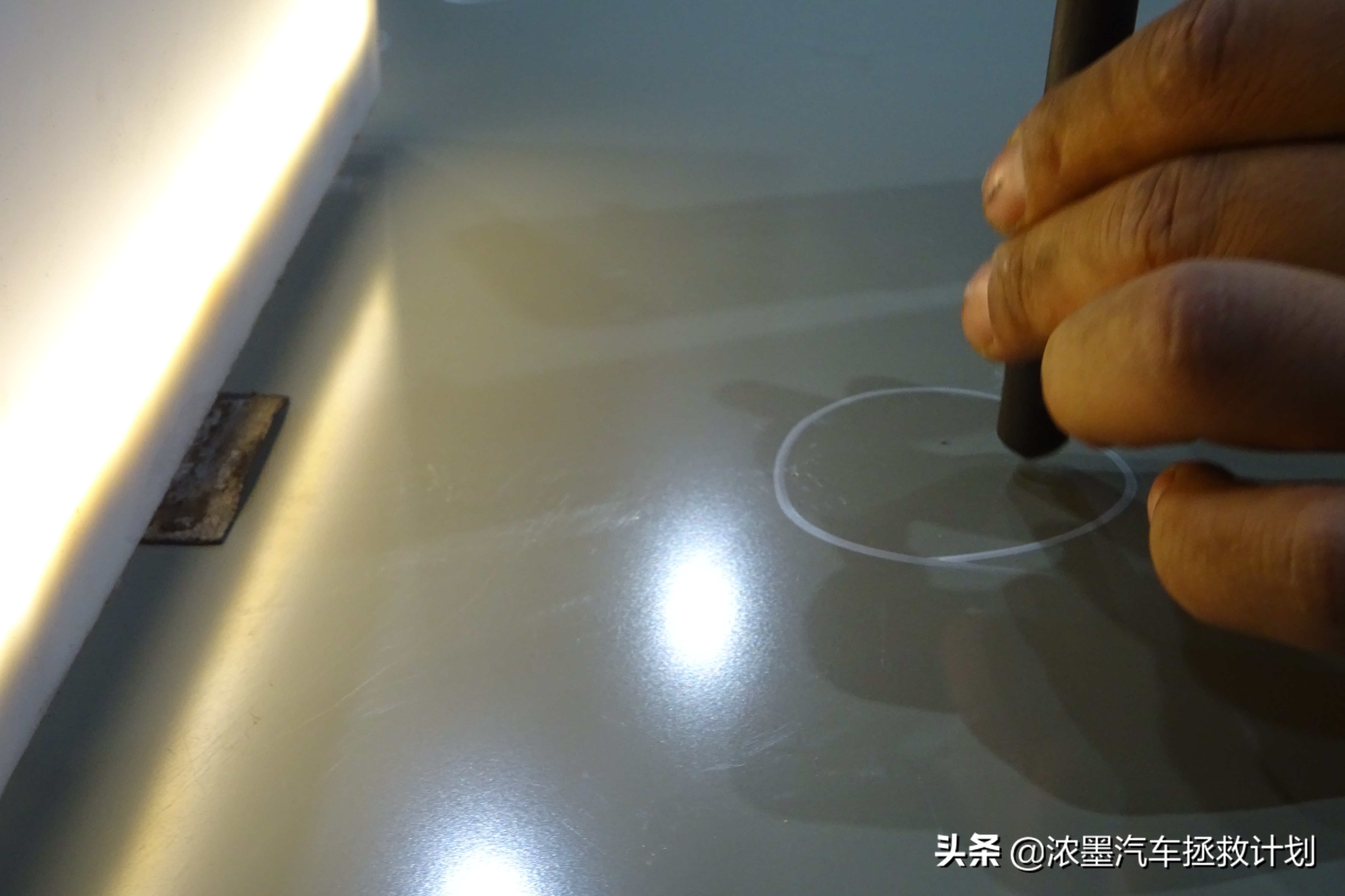 「妙手生花」重建一台战损级桑塔纳，带给它历经千般后的华丽重生