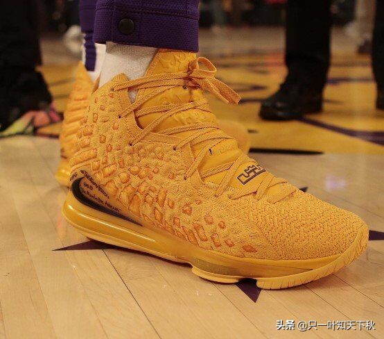 勒布朗詹姆斯近期比赛上脚的9双詹17战靴!哪个配色最香?