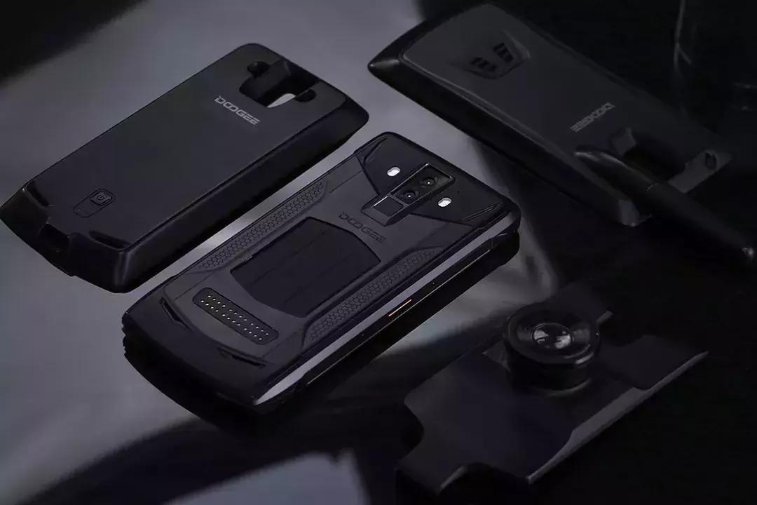 手机行业中最强山寨，华为小米都没放过