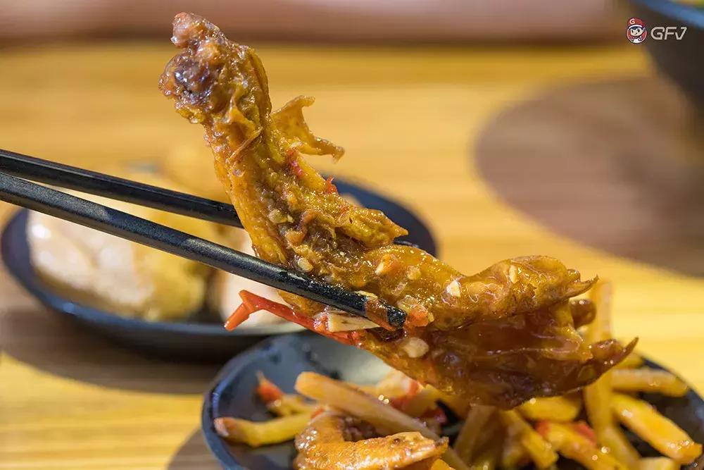 为了这碗螺蛳粉，我差点失去了我的朋友