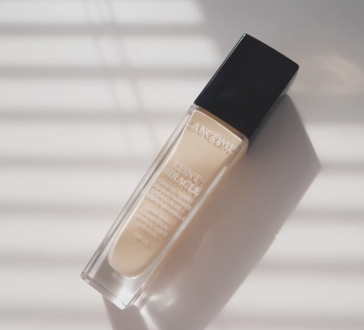 ysl恒久粉底和雅诗兰黛沁水哪个好,年度干皮最爱的粉底液