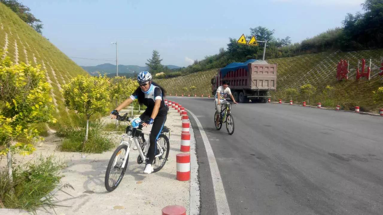 我的人生第一部车:鸿鹄牌自行车