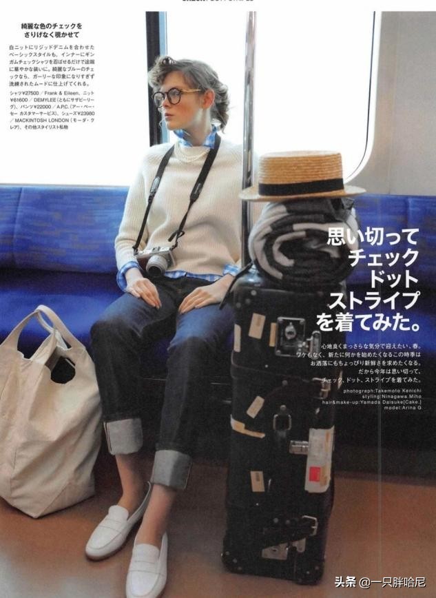 大衣配阔腿裤怎样搭配鞋子和袜子,冬浅咖色阔腿裤怎么搭配鞋子好看