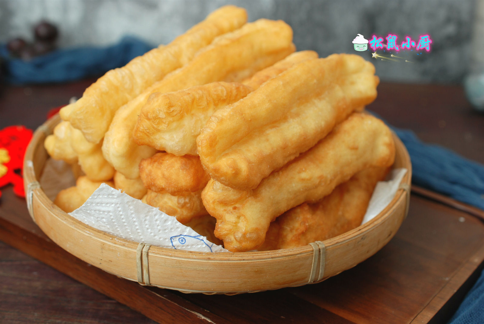 正宗油条炸蓬松还用加酵母粉吗,炸油条用脆皮油条粉和酵母可以吗