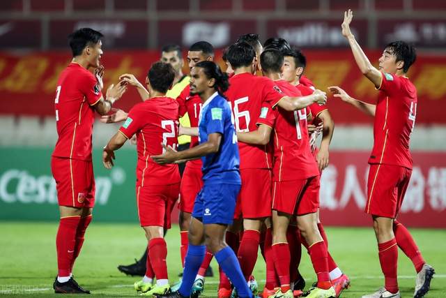 国足5比0胜马尔代夫张玉宁,阿兰洛国富武磊张玉宁