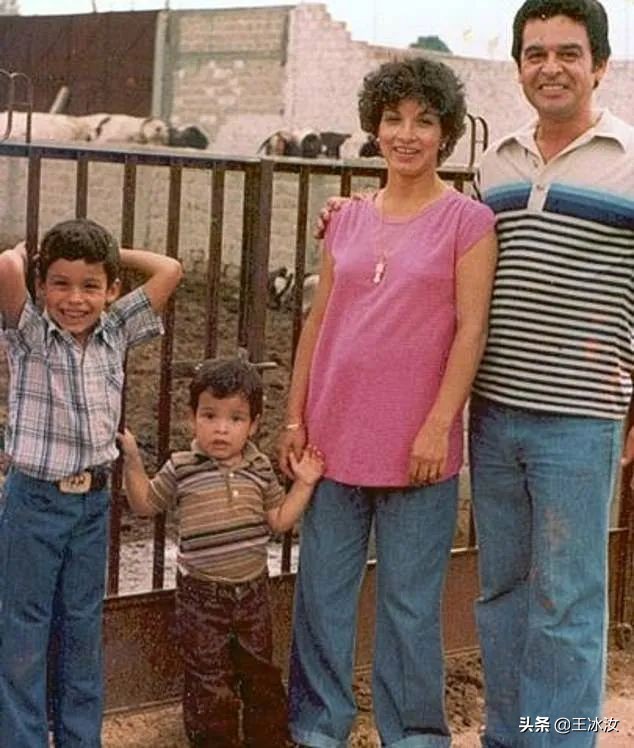 墨西哥到底经历过什么,墨西哥离美国太近离天堂太远