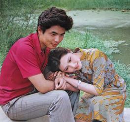 30岁主持春晚,丈夫是国家一级演员,演啥像啥,却少有人知道她