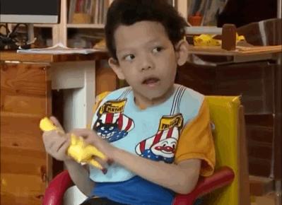 “幼儿看病4天花55万”上热搜，很多患了罕见病的孩子，无药可医