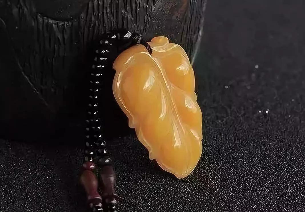 黄龙玉与黄翡翠的区别图片,黄翡翠与黄龙玉的肉眼如何区别