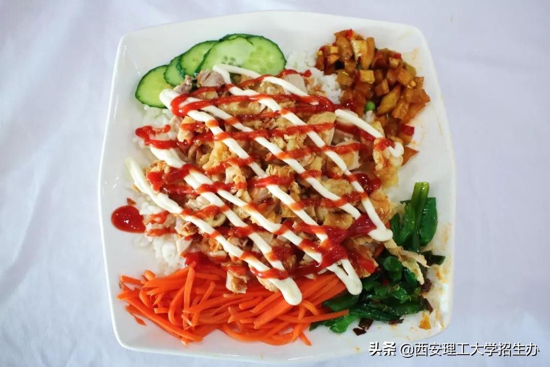 大学食堂难吃?这组图片将颠覆你的认知!