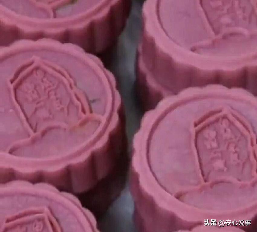 8所高校联名推校徽月饼,高校20年自制校徽月饼送师生