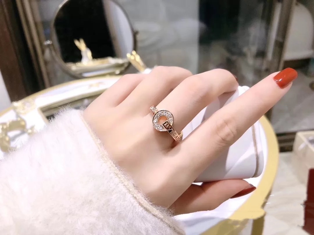 宝格丽戒指鉴定软件,宝格丽戒指怎么辨真伪