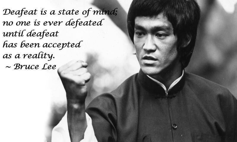 李小龙传奇打黑社会老大,李小龙传奇第一次打倒黄皮小子