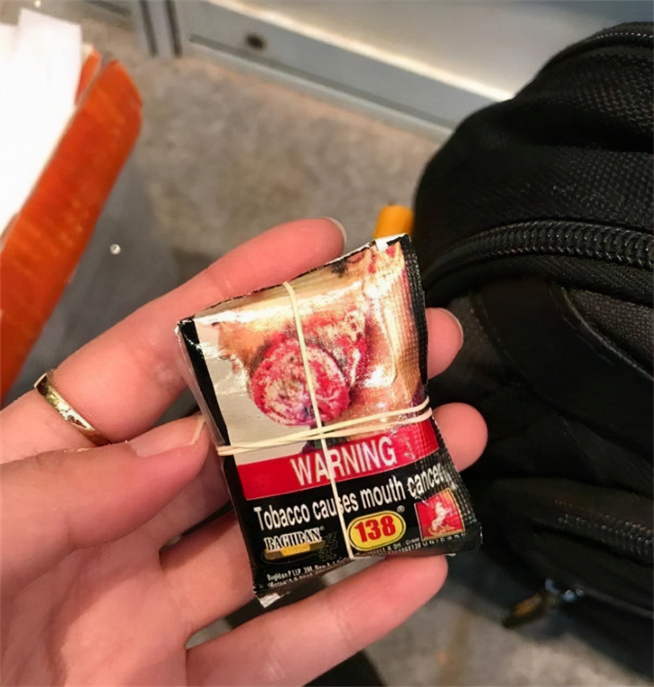 印度人买烟盒,印度烟有多少钱一根