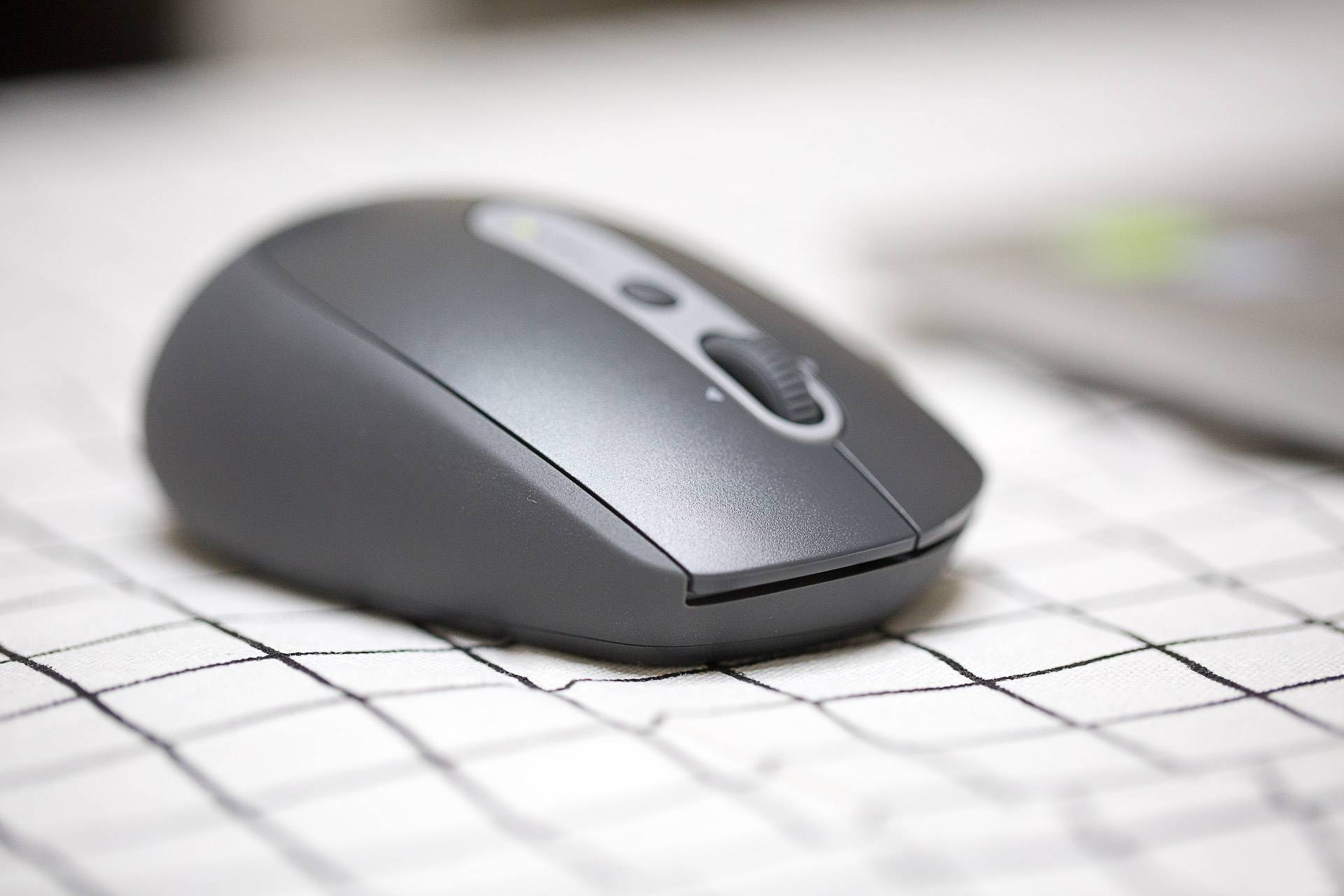 logitech无线鼠标都有哪些功能,适合女生的logitech无线鼠标