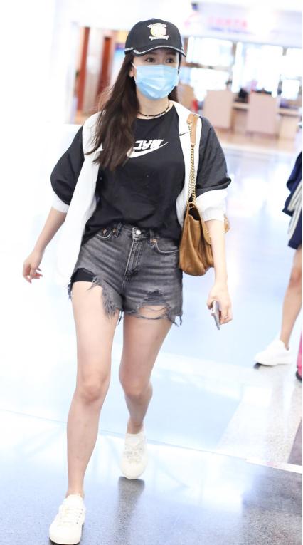 娄艺潇牛仔短裤,娄艺潇牛仔短裤图片