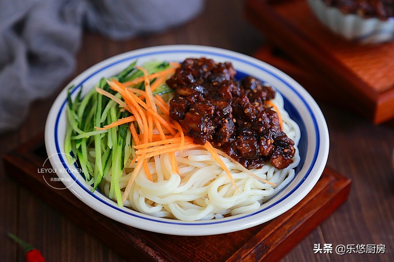 炸酱面的家常做法炸酱,炸酱面的做法在家就能做