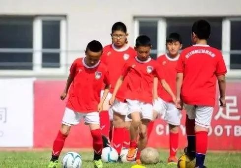 骞夸笢闈掕澶ц儨杈藉畞闈掕,涓ゆ敮鐞冮槦浜ら攱