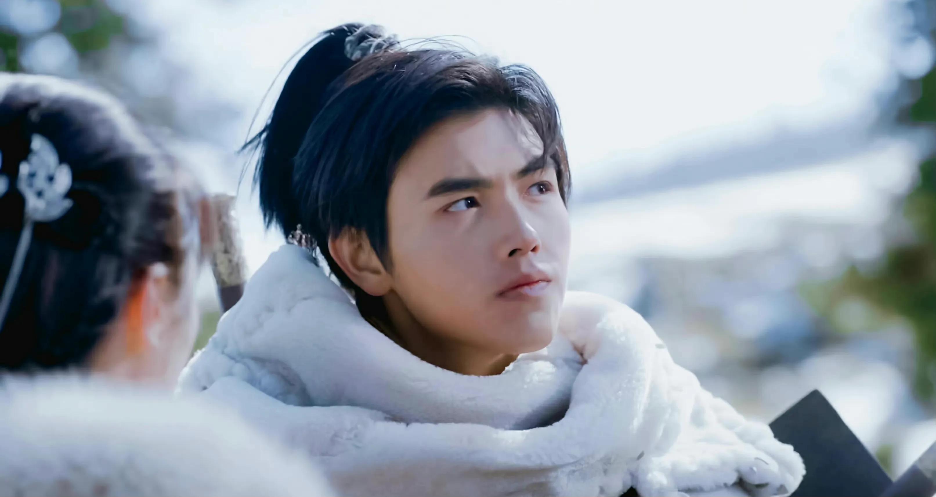 又到冬日,古装毛领斗篷别乱穿,高颜值演员和良心造型师缺一不可